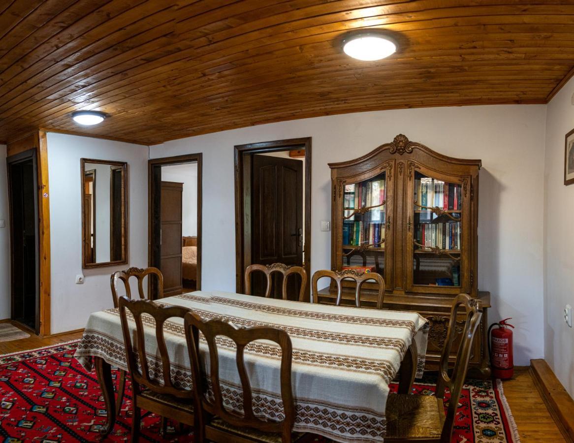 Razsukanova House , Разсукановата Къща Elena Zewnętrze zdjęcie